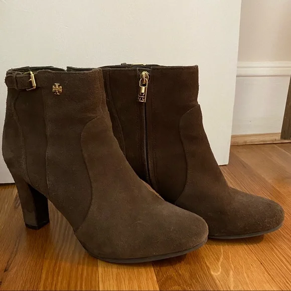 Tory Burch Brown Milan Suede Heeled Ankle Bootie - Picture 6 of 8